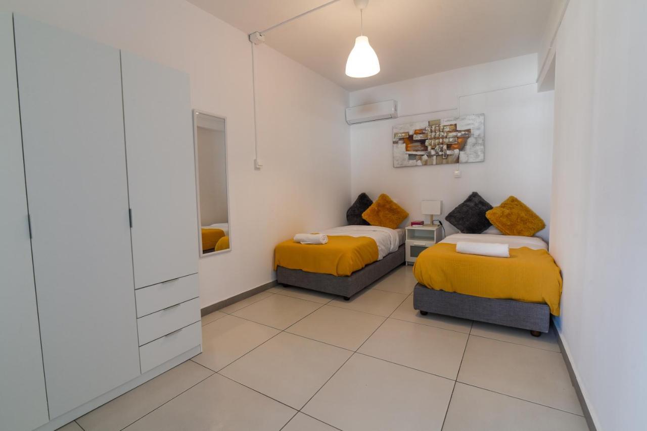 Jana'S 2-Br Apartment In Larnaca Exteriér fotografie
