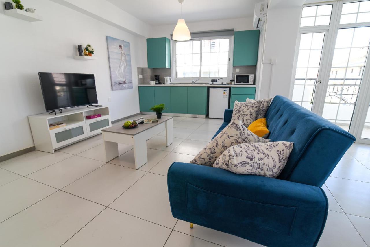 Jana'S 2-Br Apartment In Larnaca Exteriér fotografie